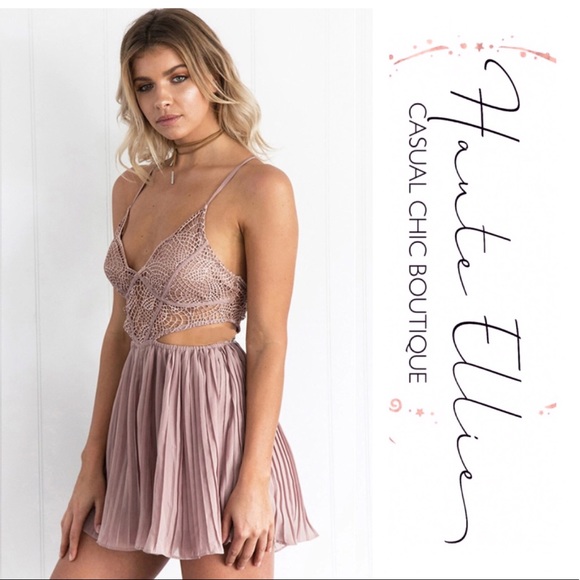 Rapture - Cut Out Pleated - Crochet Romper - Picture 2 of 8